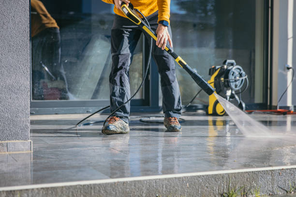 Best Garage Pressure Washing  in Lagrange, OH